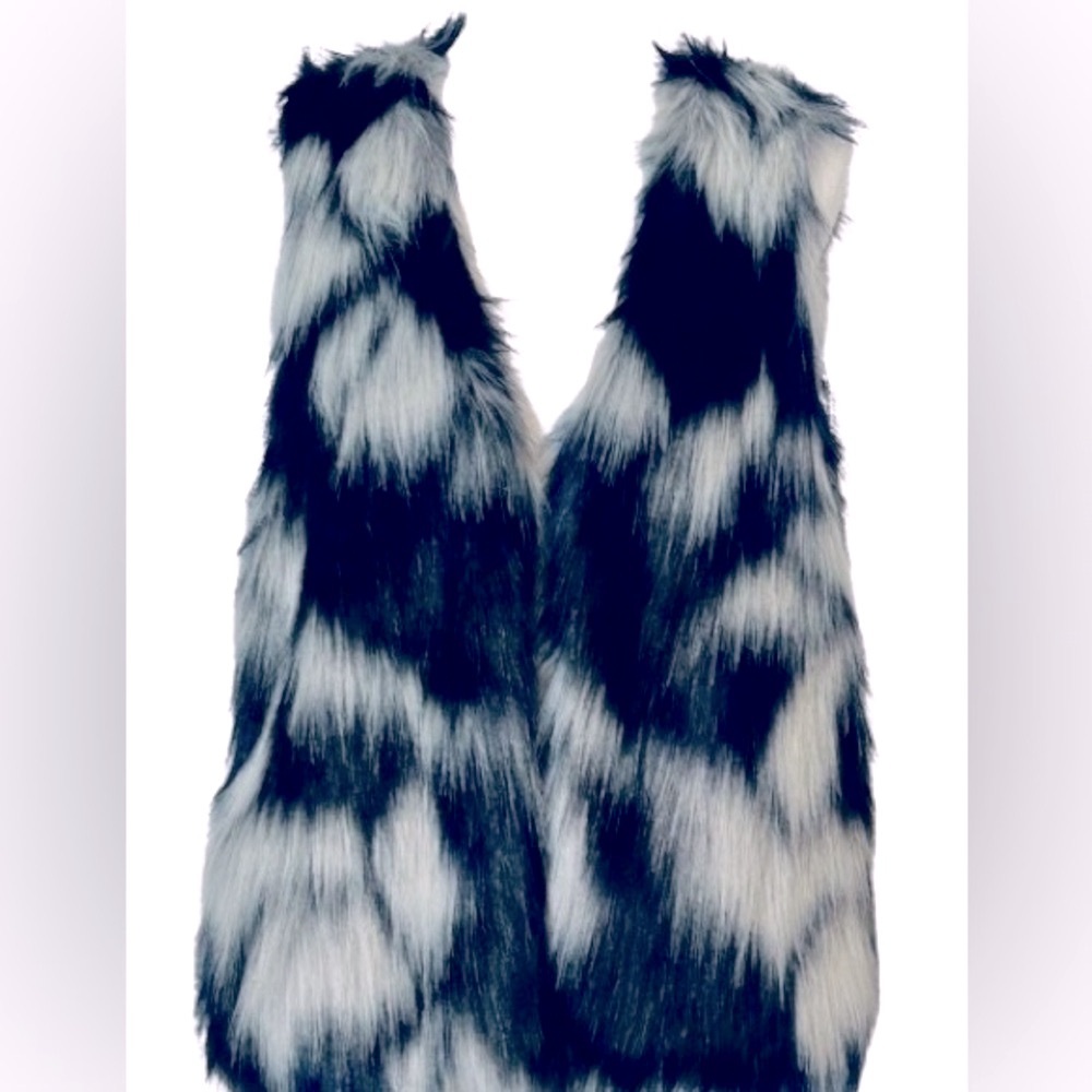 ROMEO & JULIET Navy Blue White Faux Fur Vest Jacket Designer Boho Coat